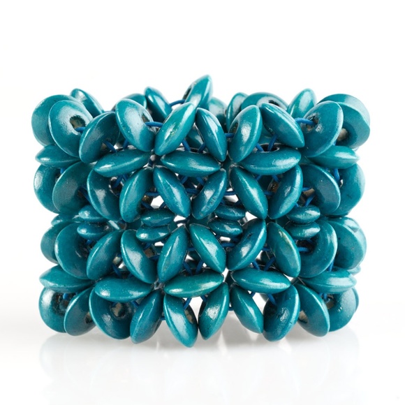 Jewelry - Picture 3 of 8